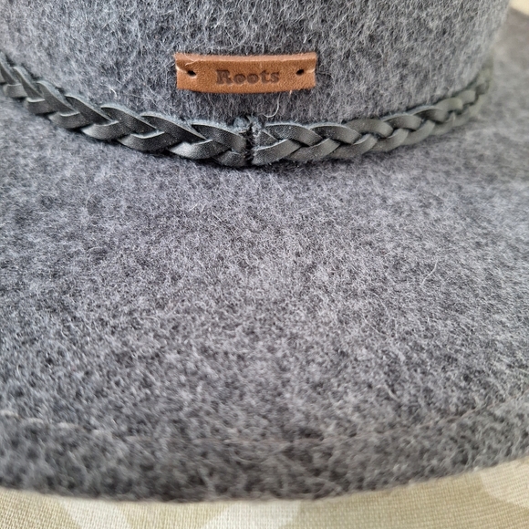 Roots charcoal grey felt hat - Picture 2 of 5